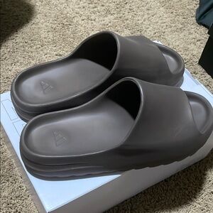 Yeezy Brown Slide Sandal